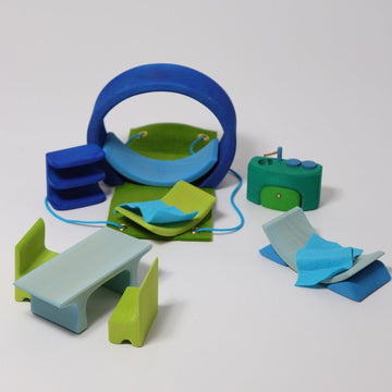 Casa de muñecas azul y verde, Grimms